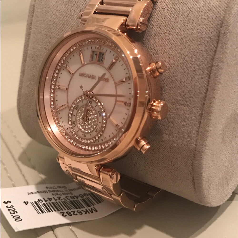 🔥MEGA SALE🔥Beautiful MK Rose Gold Watch